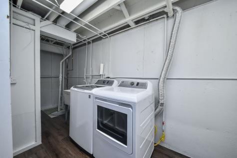 1696 Darwin Court Wheaton IL 60189