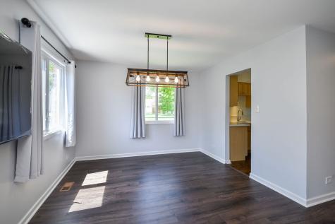 1696 Darwin Court Wheaton IL 60189