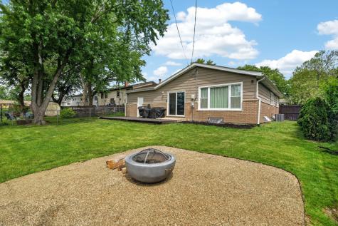 8931 Sandra Lane Hickory Hills IL 60457