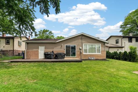 8931 Sandra Lane Hickory Hills IL 60457