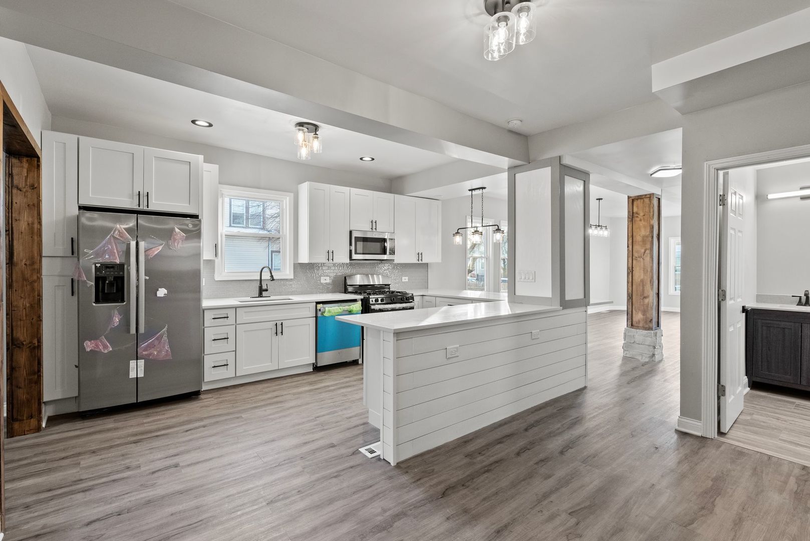 6807 South Marshfield Avenue Chicago IL 60636