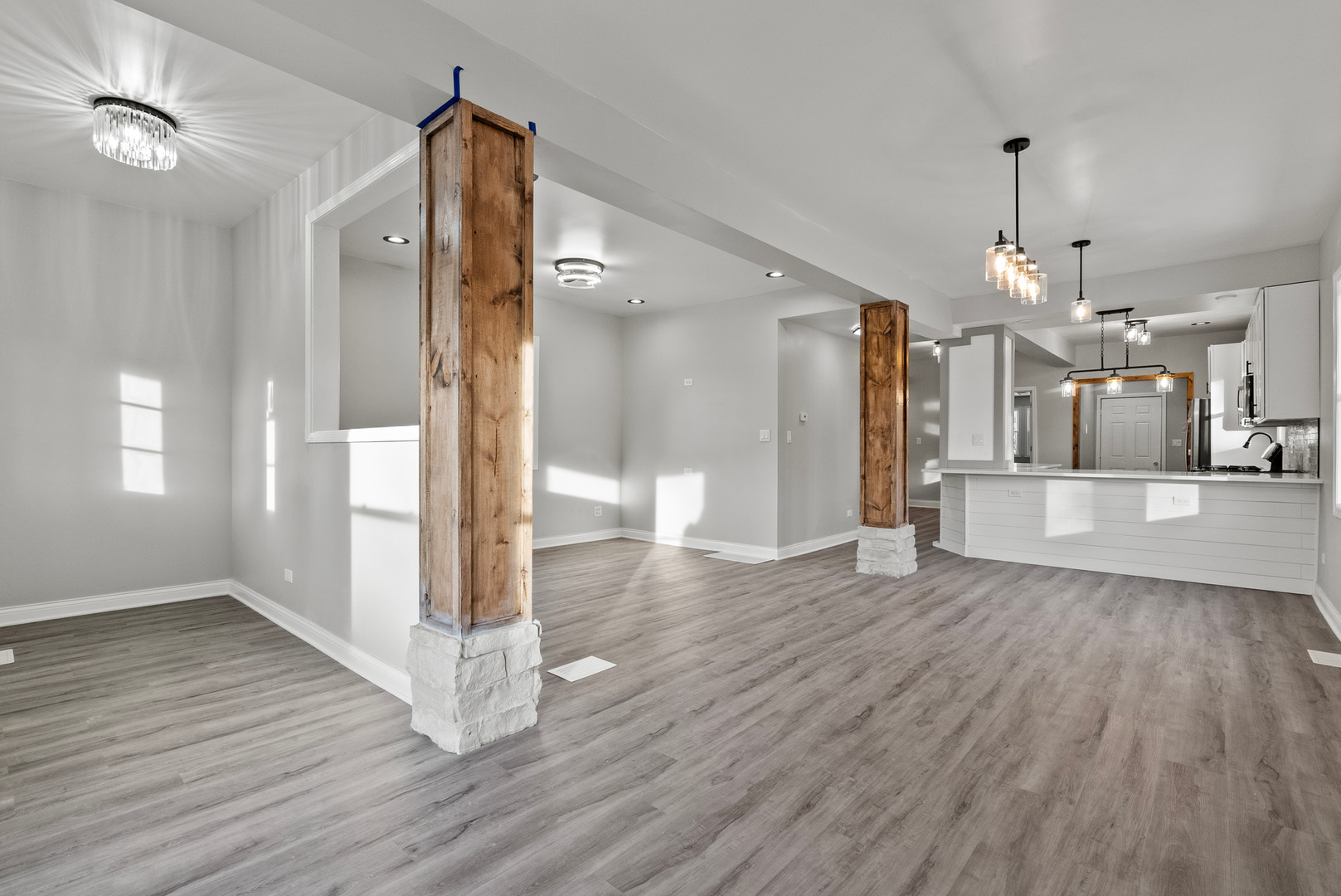 6807 South Marshfield Avenue Chicago IL 60636