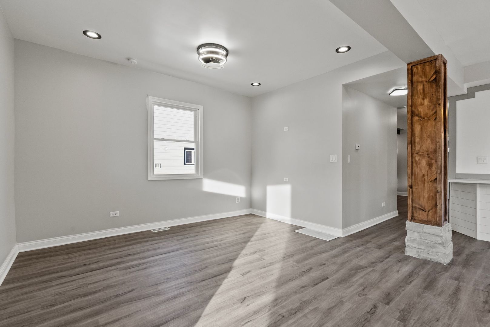 6807 South Marshfield Avenue Chicago IL 60636