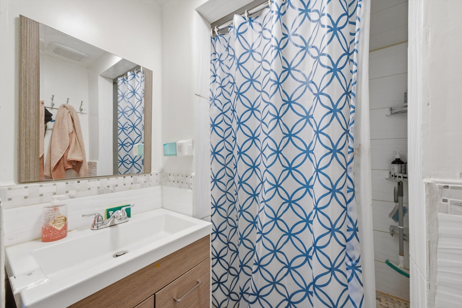 6030 North Winchester Avenue Chicago IL 60660