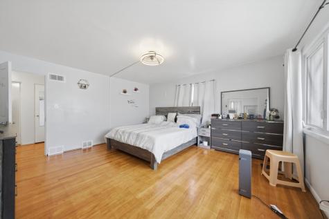 6030 North Winchester Avenue Chicago IL 60660
