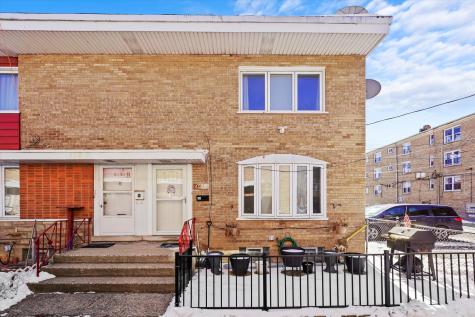 6030 North Winchester Avenue Chicago IL 60660