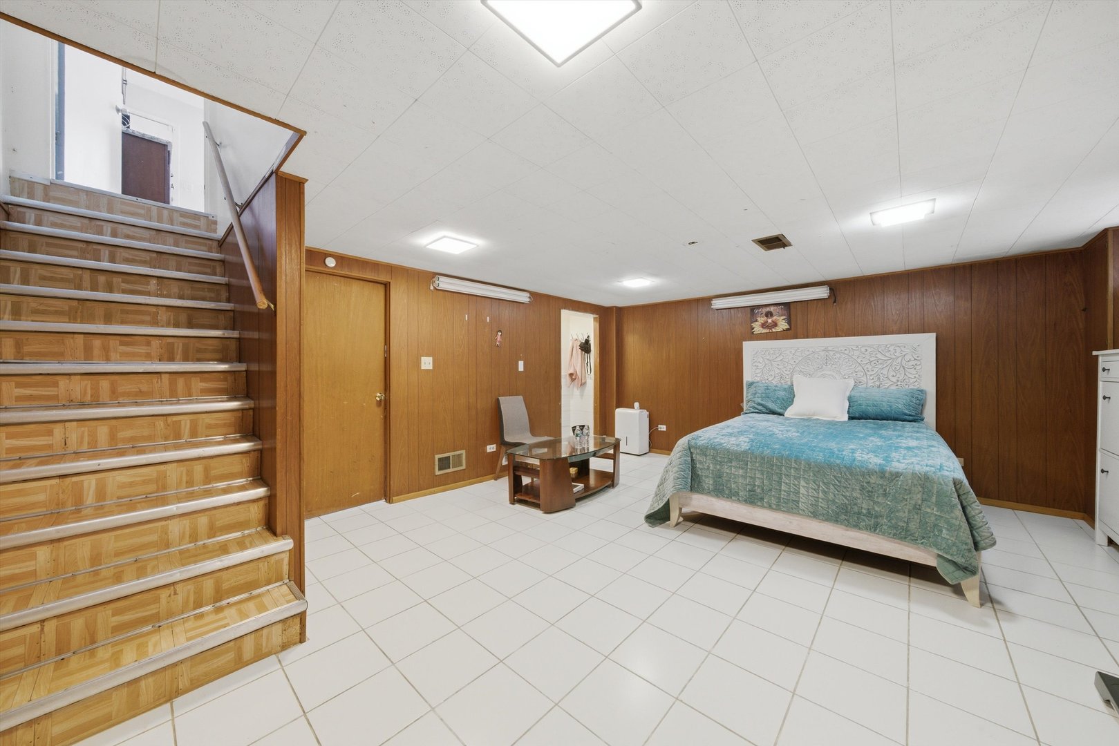 6030 North Winchester Avenue Chicago IL 60660