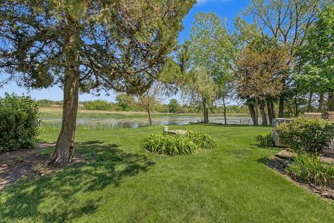 102 Bright Oaks Circle Cary IL 60013