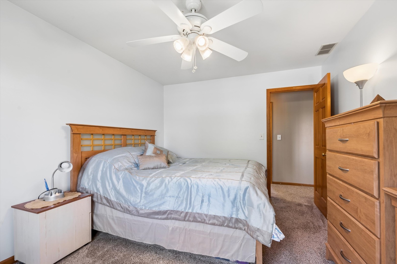 2142 North Summit Street Wheaton IL 60187