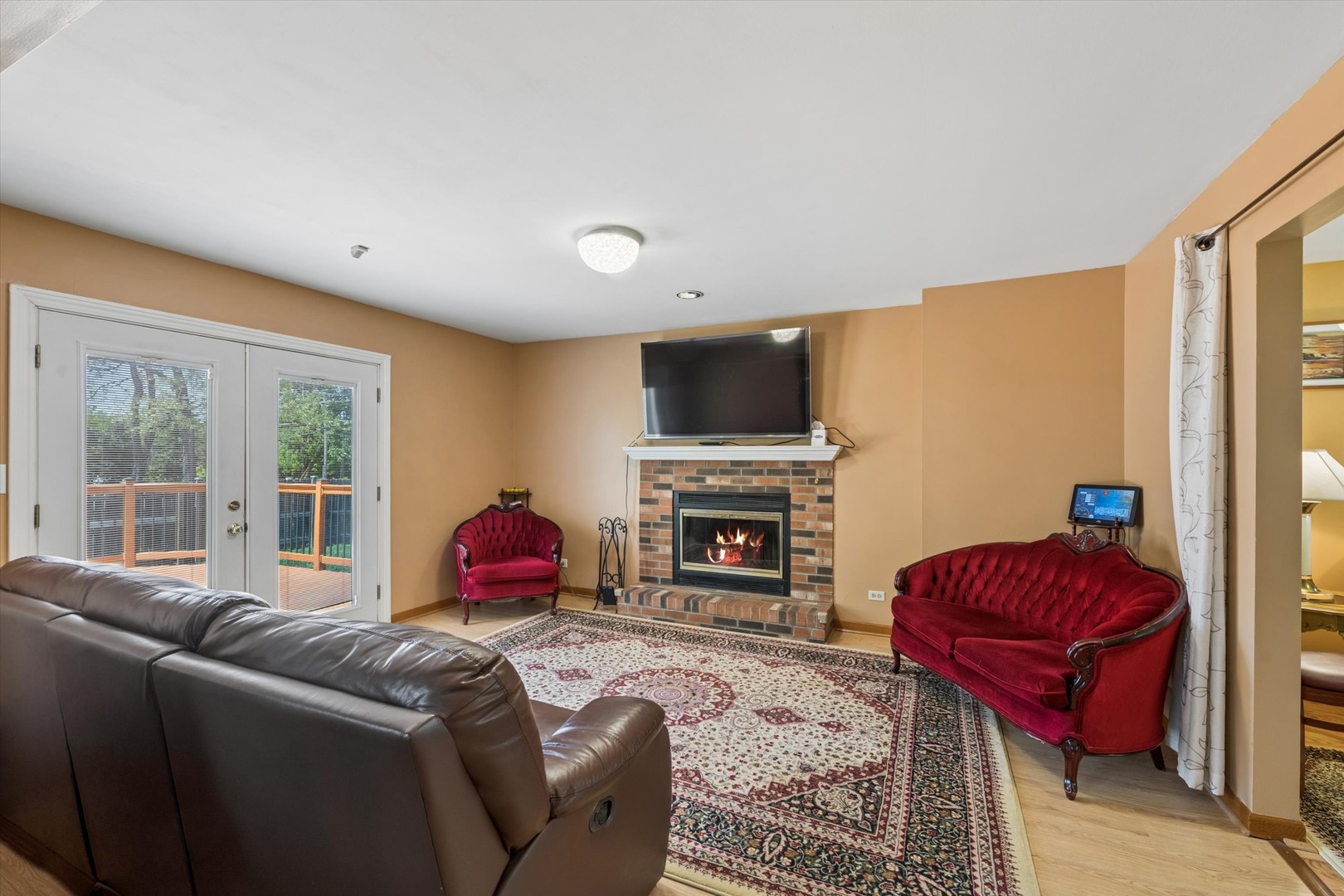 2142 North Summit Street Wheaton IL 60187