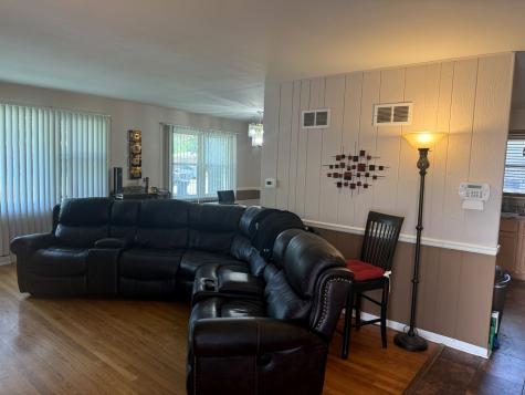 738 East 158th Street South Holland IL 60473