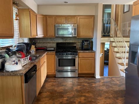 738 East 158th Street South Holland IL 60473