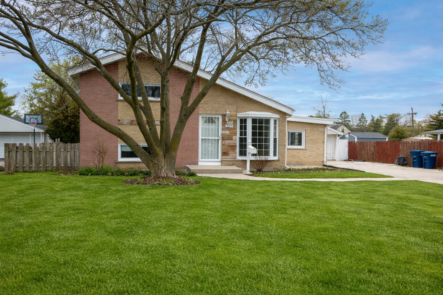 327 Morse Drive Northlake IL 60164