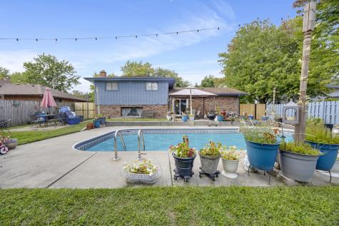 1943 182ND Street Lansing IL 60438