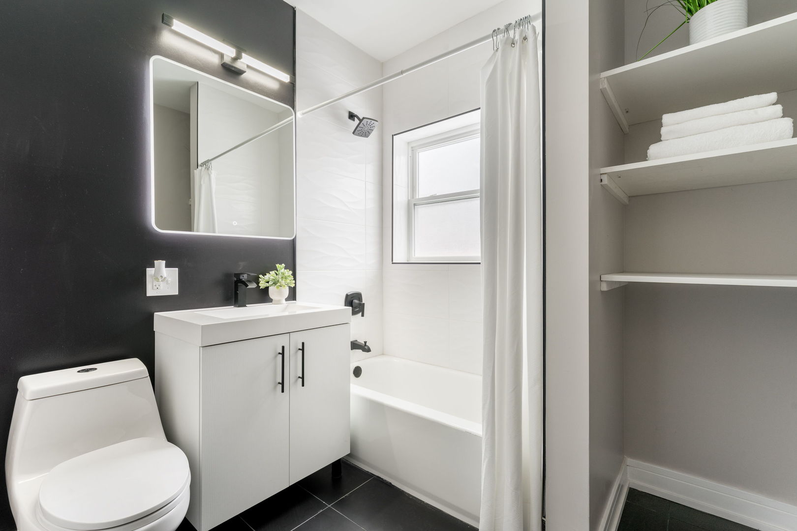 6101 South Maplewood Avenue Chicago IL 60629