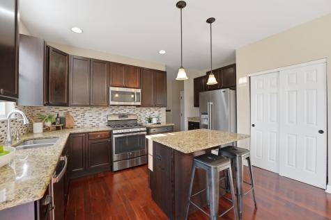 5742 Oak Ridge Way Lisle IL 60532