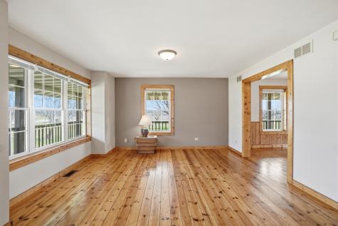 10954 East 9000n Road Grant Park IL 60940