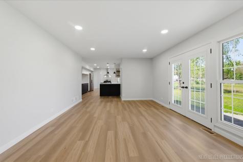 1340 Nantucket Court Carol Stream IL 60188