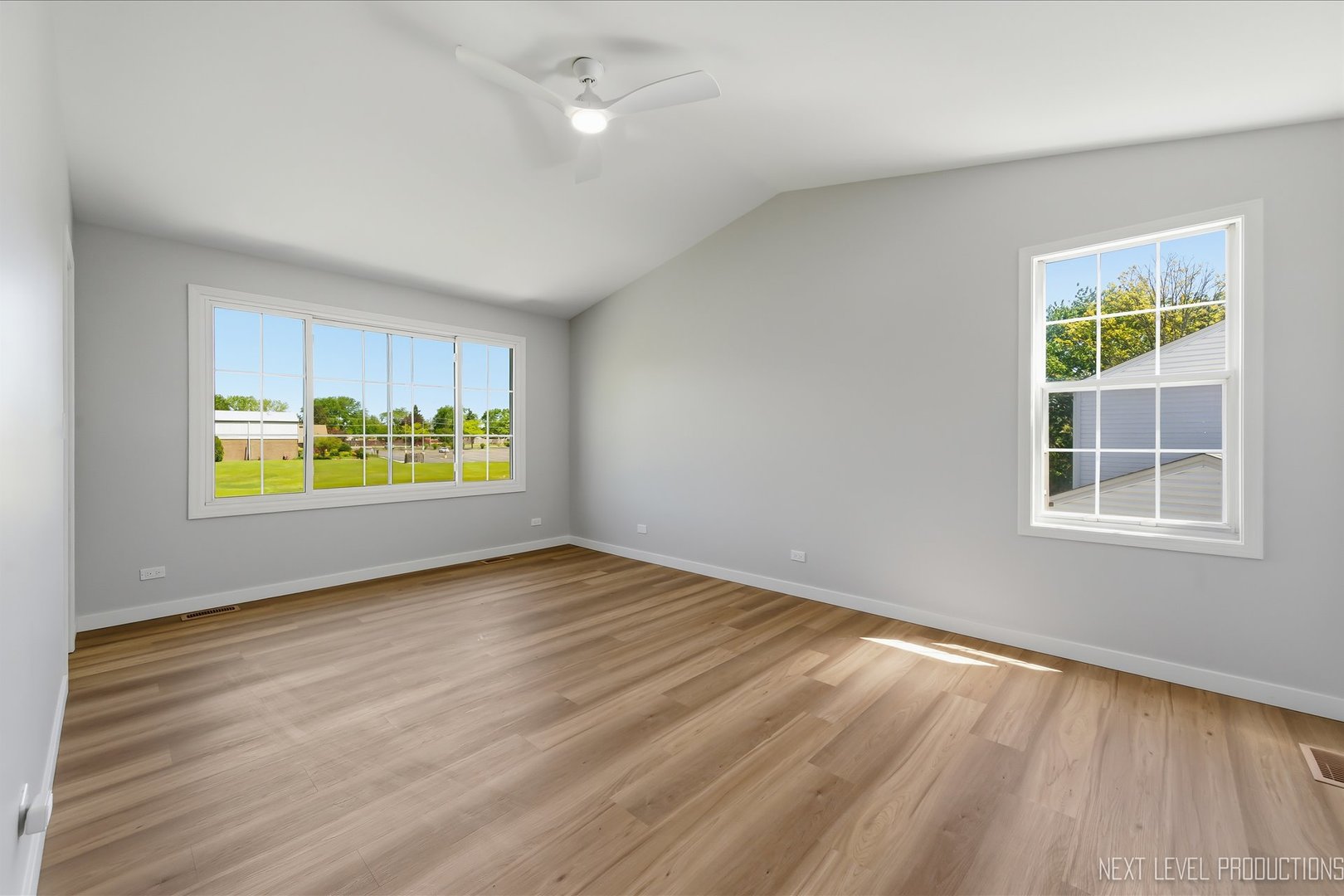 1340 Nantucket Court Carol Stream IL 60188