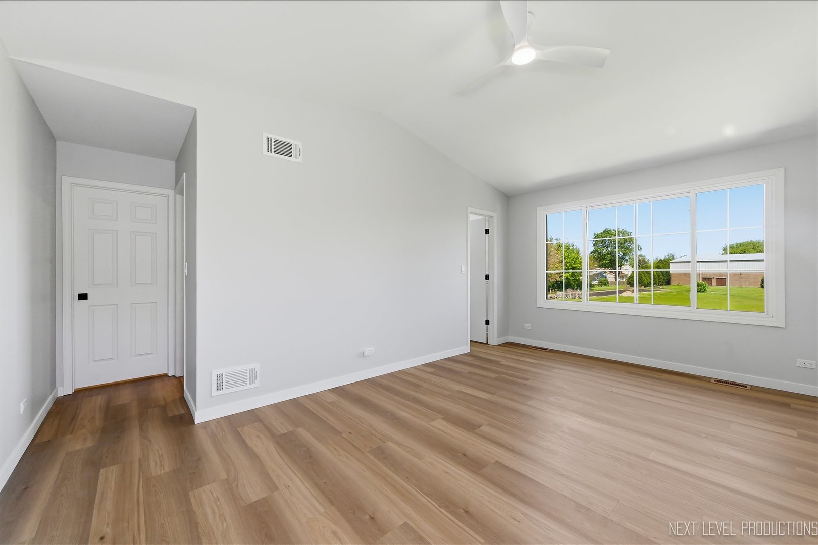 1340 Nantucket Court Carol Stream IL 60188