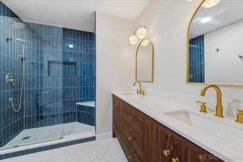 1340 Nantucket Court Carol Stream IL 60188