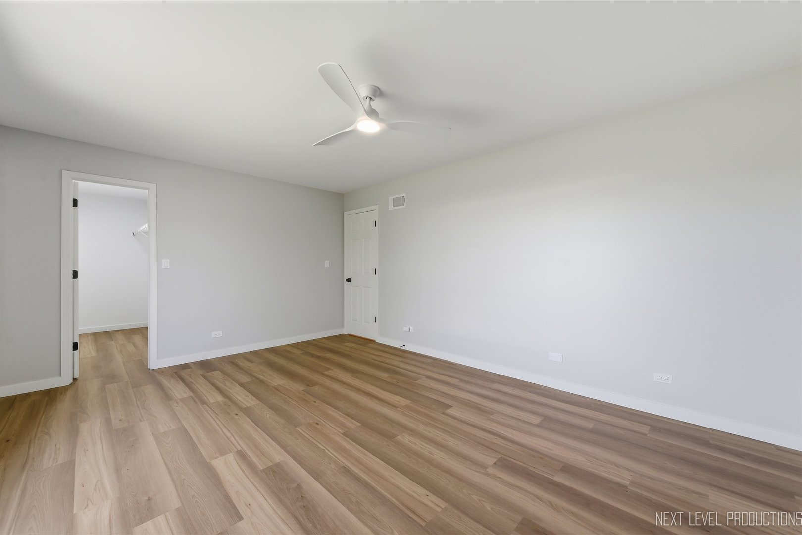 1340 Nantucket Court Carol Stream IL 60188