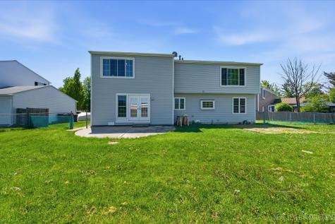 1340 Nantucket Court Carol Stream IL 60188