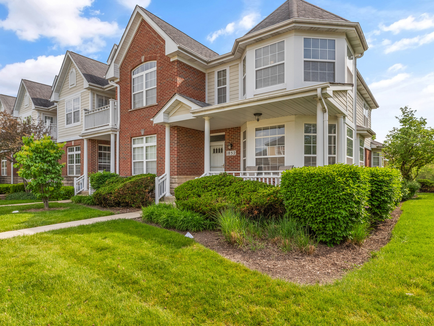 1852 Keystone Place Schaumburg IL 60193