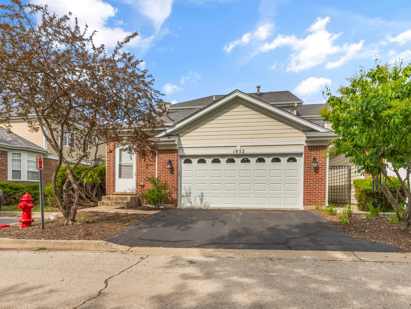1852 Keystone Place Schaumburg IL 60193