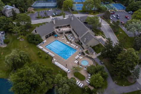 928 Longmeadow Court Barrington IL 60010