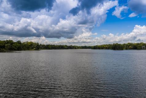 928 Longmeadow Court Barrington IL 60010