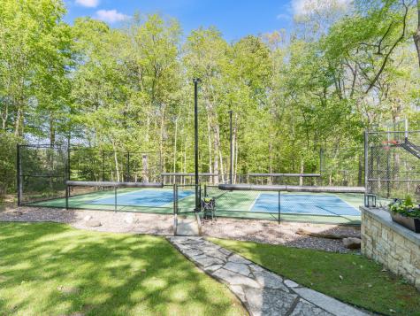 875 Country Club Road St. Charles IL 60174