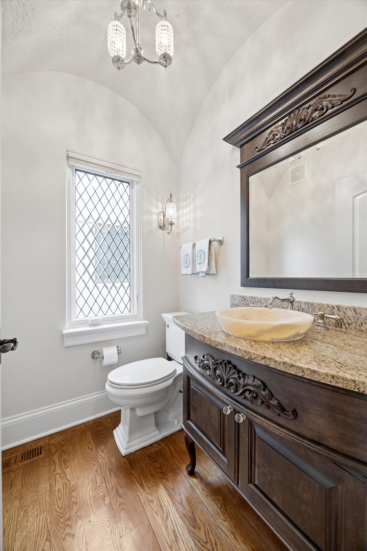 704 South Lincoln Street Hinsdale IL 60521