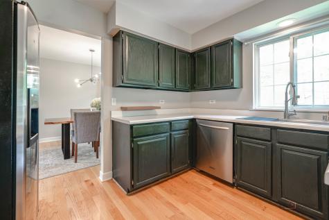 352 Fairfax Lane Grayslake IL 60030