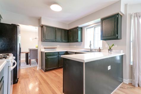 352 Fairfax Lane Grayslake IL 60030