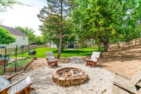 352 Fairfax Lane Grayslake IL 60030
