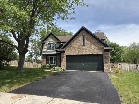 352 Fairfax Lane Grayslake IL 60030