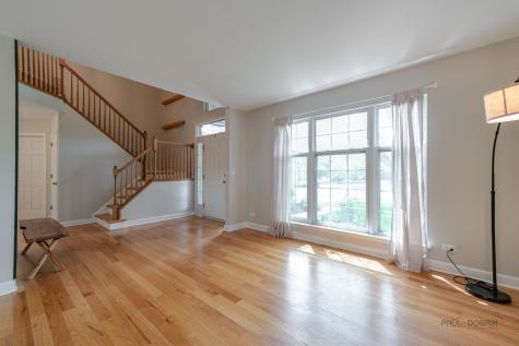 352 Fairfax Lane Grayslake IL 60030