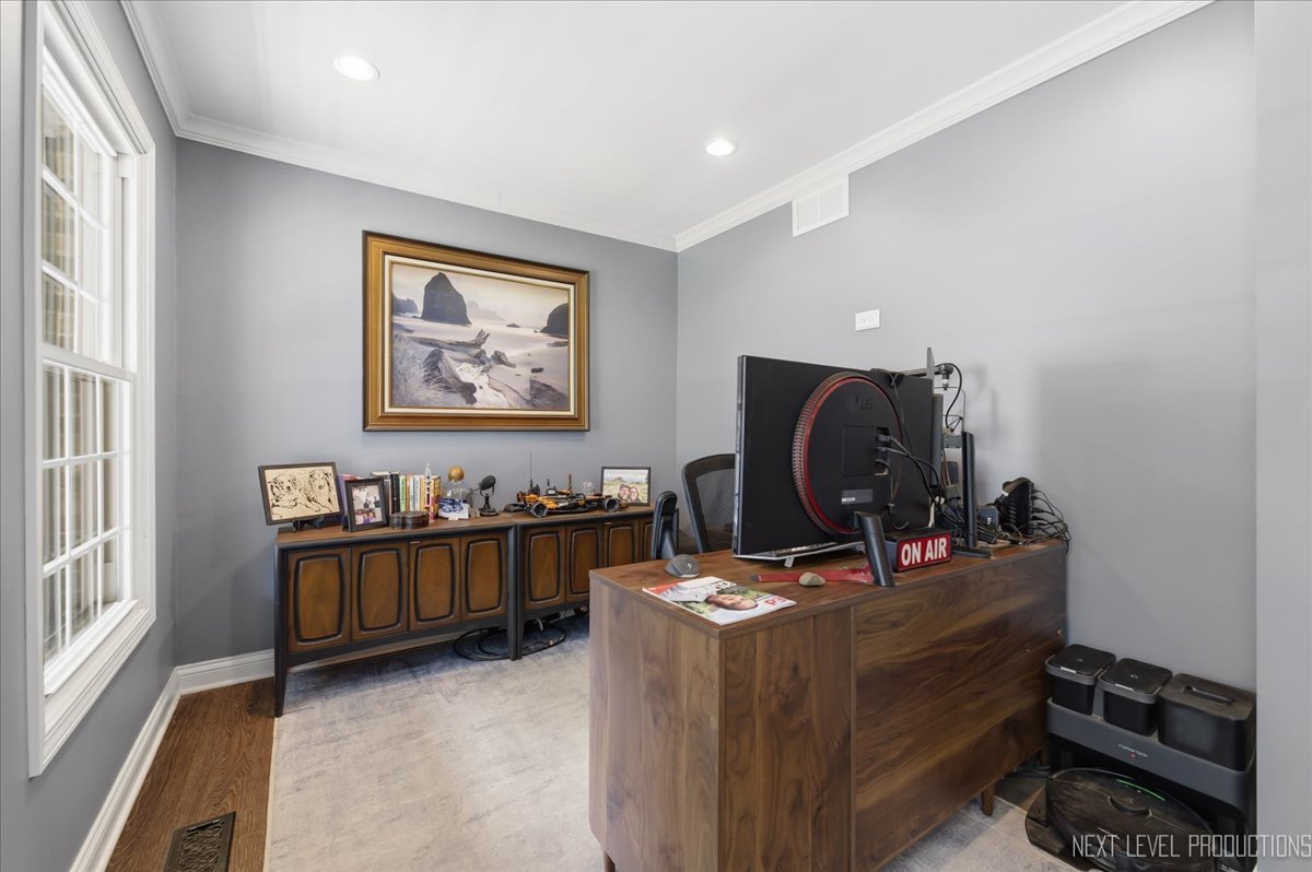 629 Joshua Court Naperville IL 60540