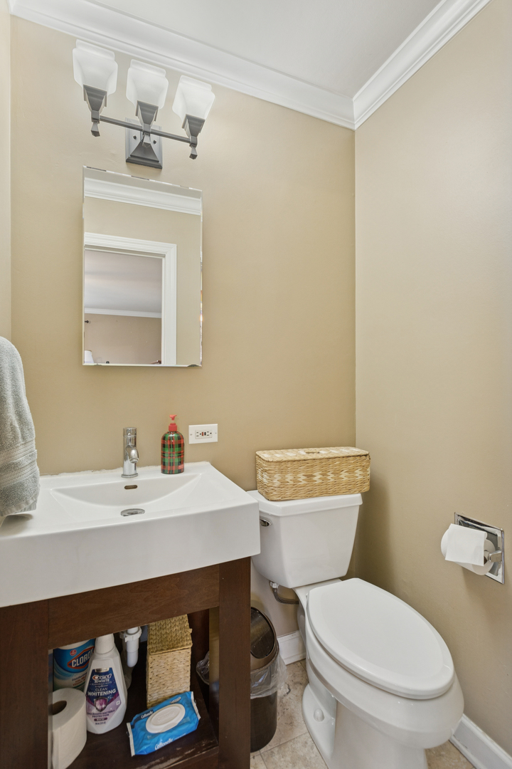 7S355 Midfield Drive Aurora IL 60506