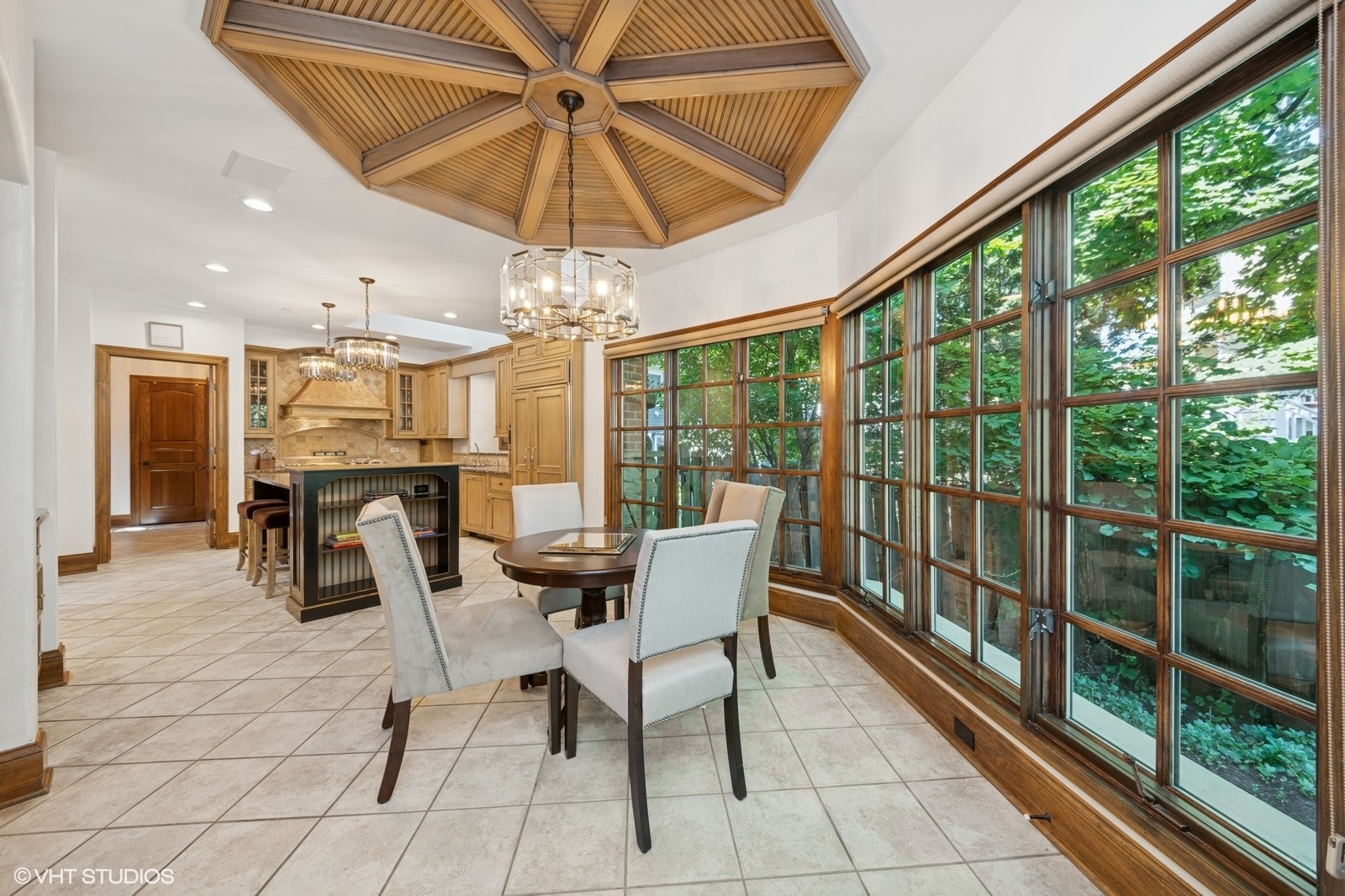 580 Oak Street Glen Ellyn IL 60137