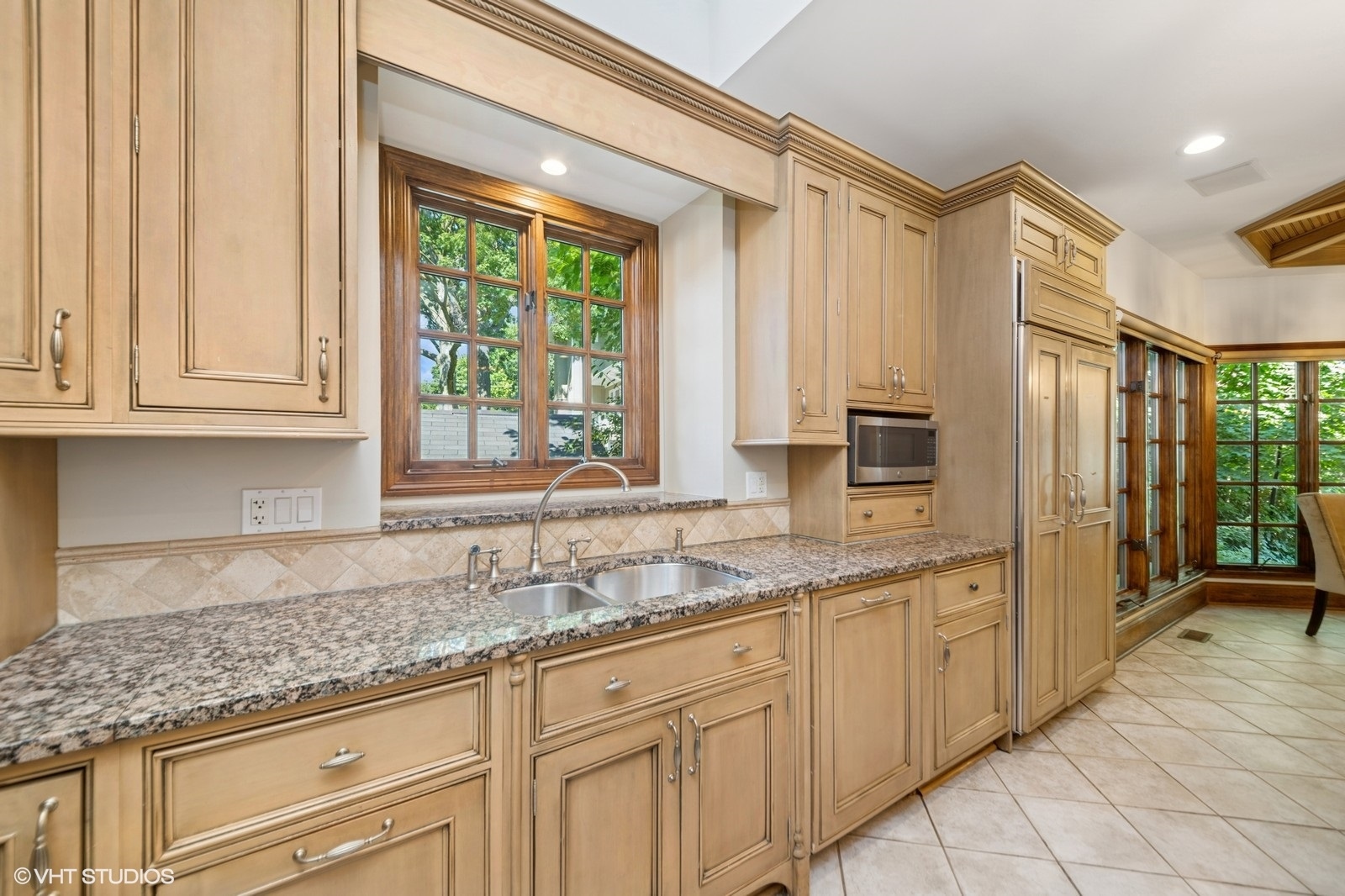 580 Oak Street Glen Ellyn IL 60137