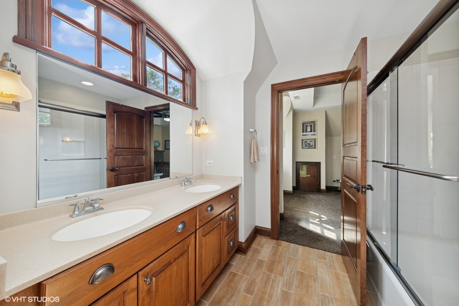 580 Oak Street Glen Ellyn IL 60137