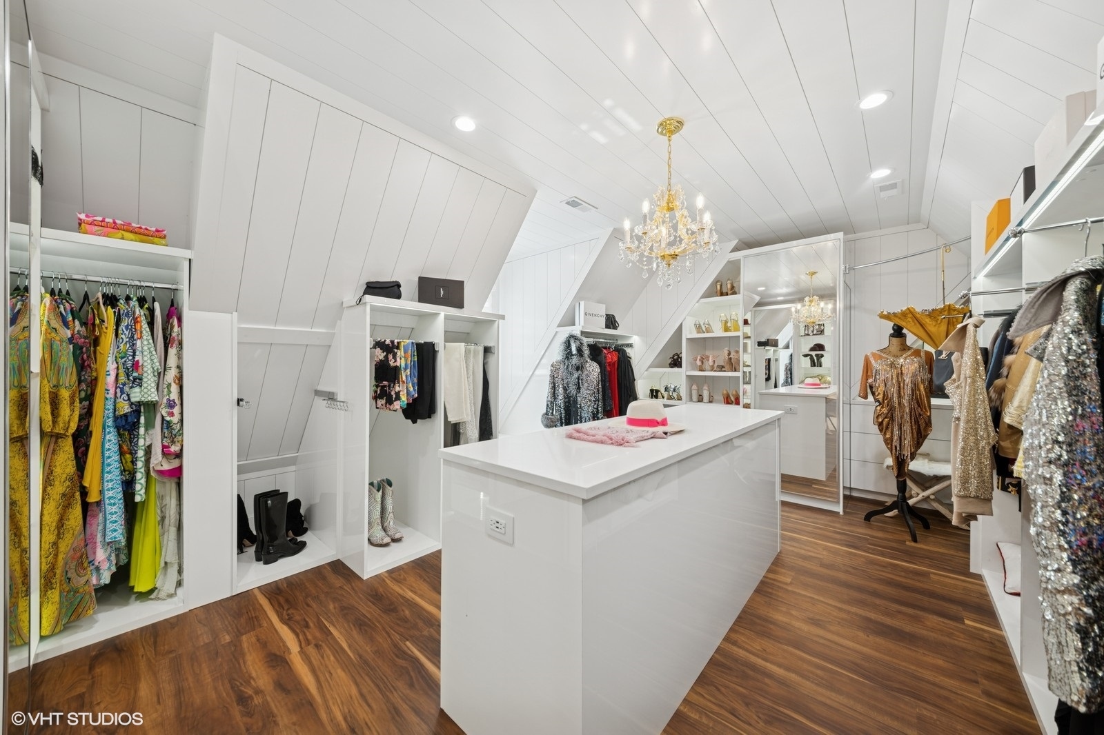 580 Oak Street Glen Ellyn IL 60137