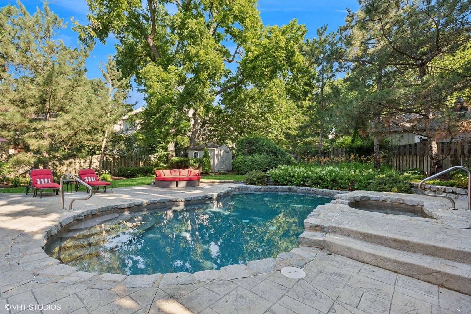 580 Oak Street Glen Ellyn IL 60137