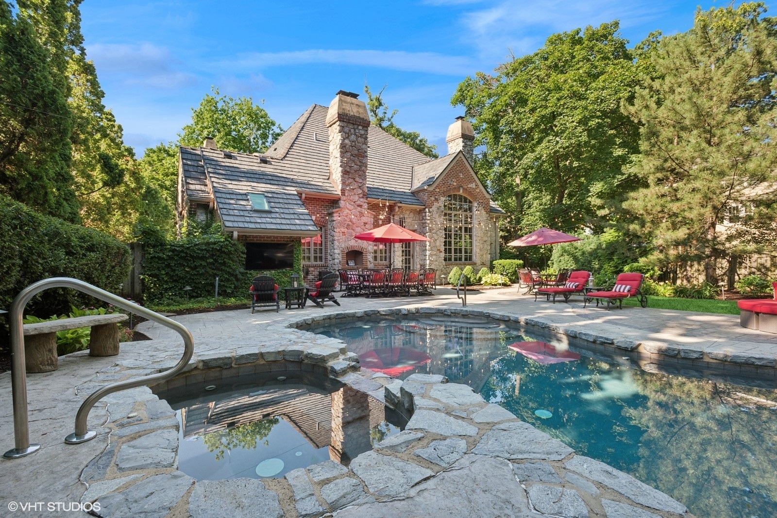 580 Oak Street Glen Ellyn IL 60137