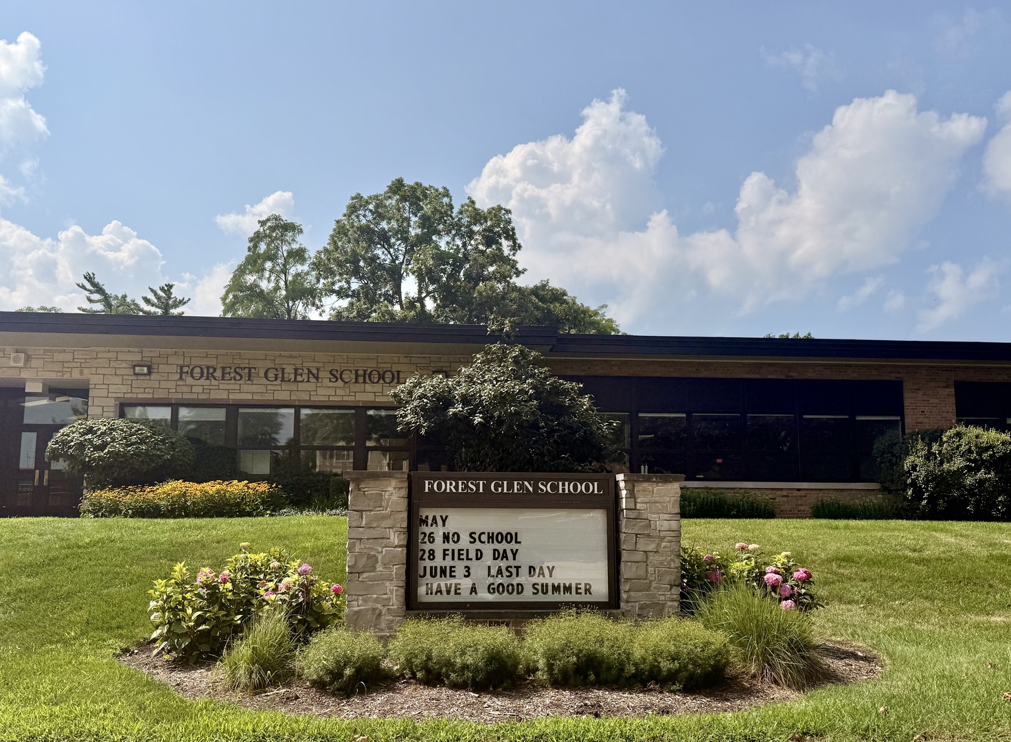 580 Oak Street Glen Ellyn IL 60137