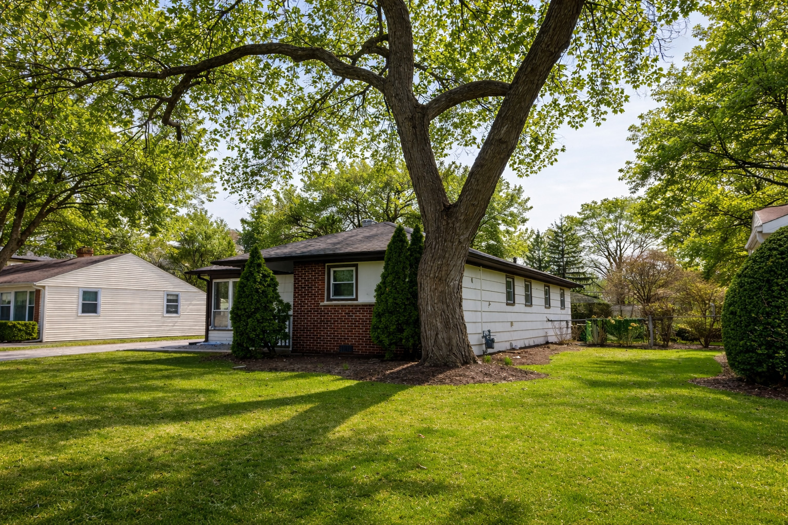 2109 Park Street Rolling Meadows IL 60008