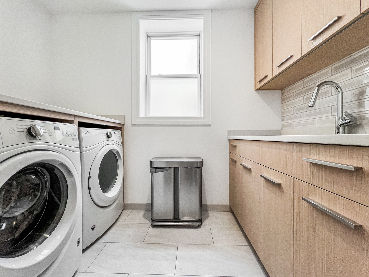 5643 North Glenwood Avenue Chicago IL 60660