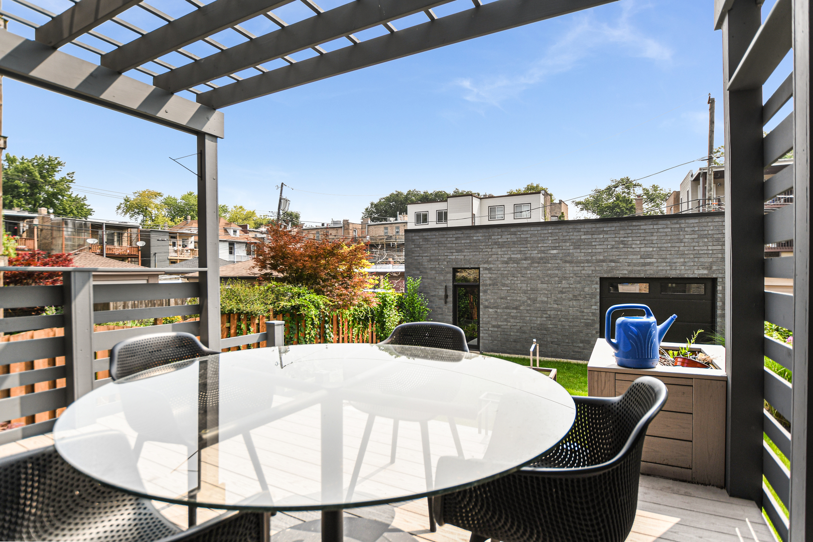 5643 North Glenwood Avenue Chicago IL 60660